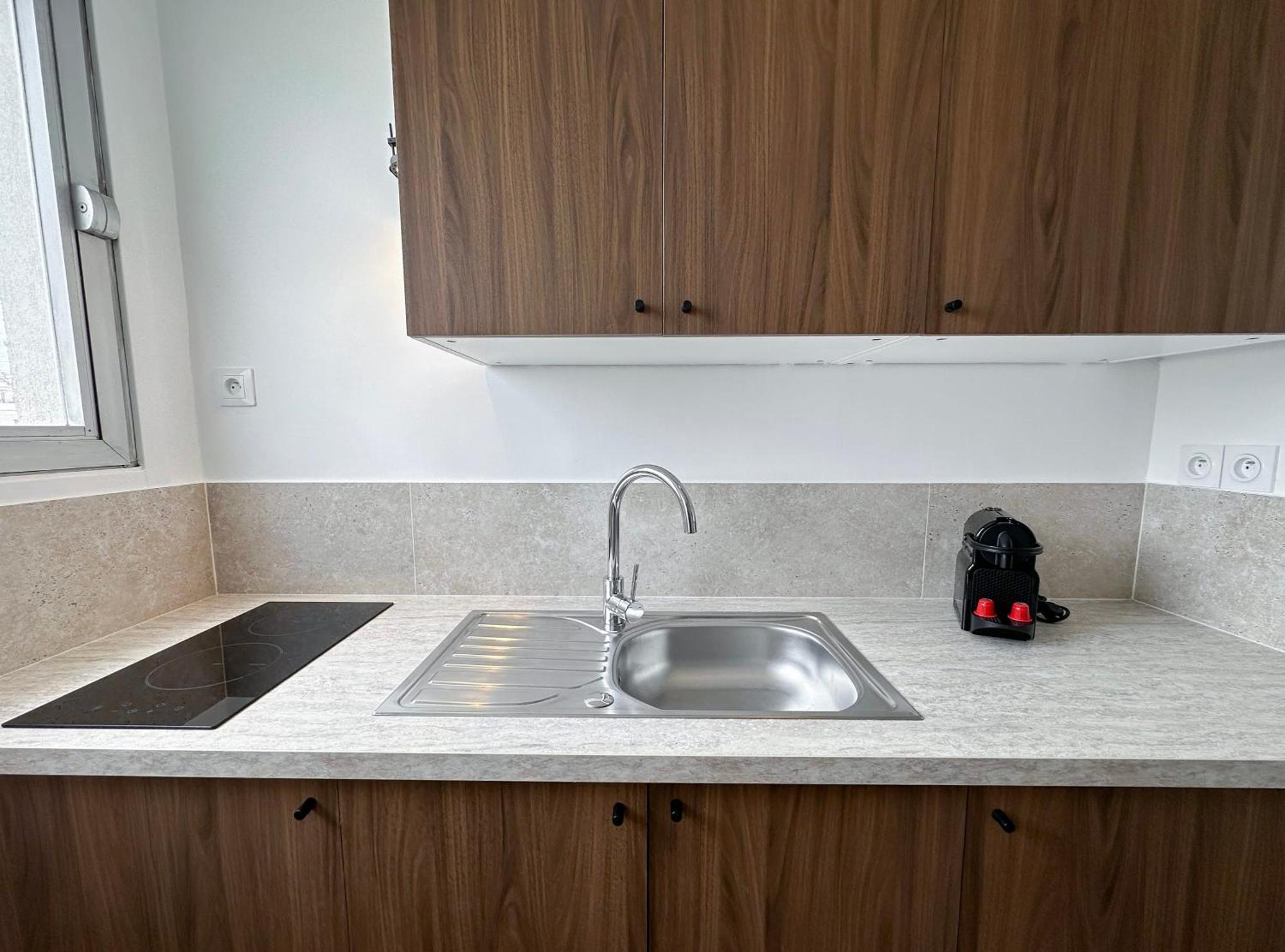 Brand-New Studio With Eiffel Tower View Paris Extérieur photo