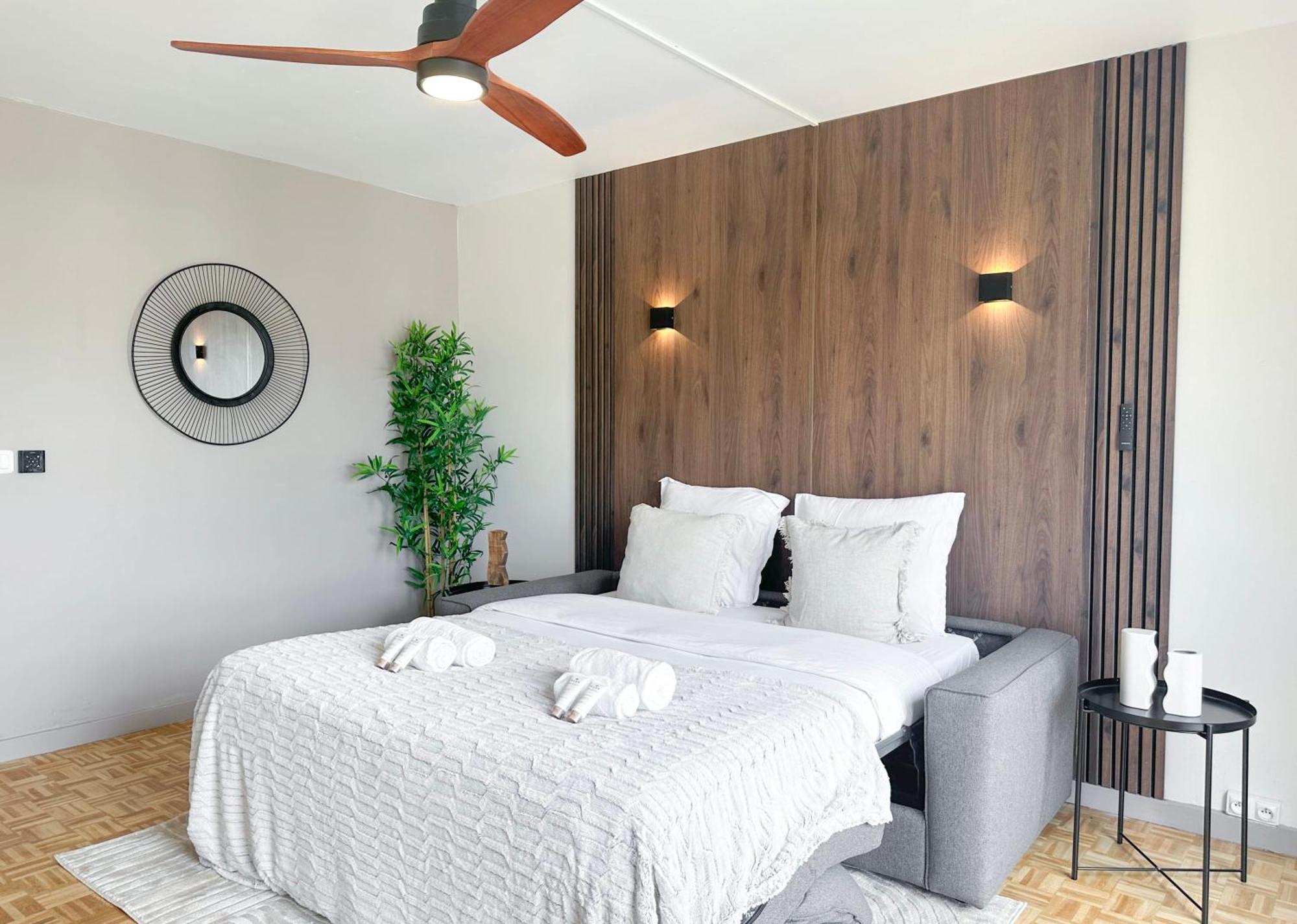 Brand-New Studio With Eiffel Tower View Paris Extérieur photo